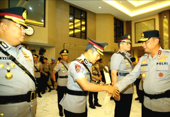 eb1890af4e33c3a58f9851b55d726a772c57c6137d631a8126852258a0f8184c.0